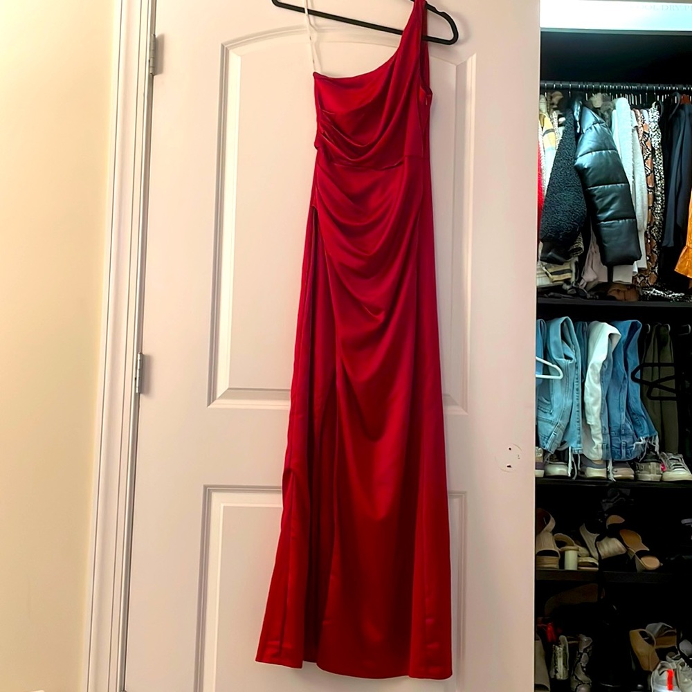 Lulus Red One shoulder dress